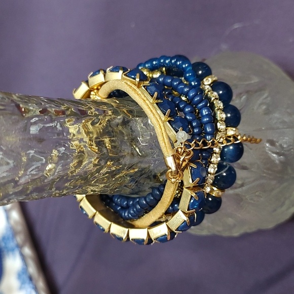 Elegant Blue and Gold Beaded Bracelet Set - Picture 4 of 4
